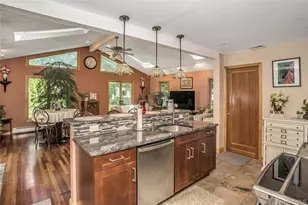 45 Ridge Rd, Farmingdale, NY 11735 - Photo 8