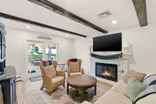 131 Turkey Ln, Cold Spring Harbor, NY 11724 - Photo 6