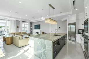 3000 Royal Ct, North Hills, NY 11040 - Photo 6