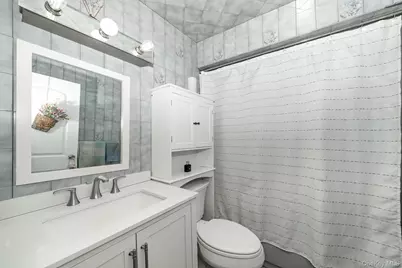 60 Easton Avenue, North Babylon, NY 11703 - Photo 18