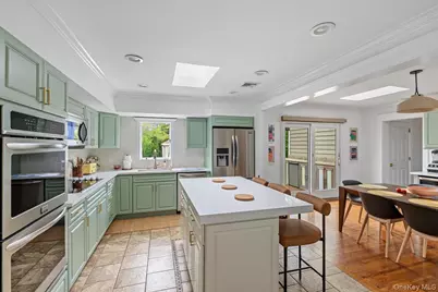 13 Colonial Lane, Bellport, NY 11713 - Photo 18