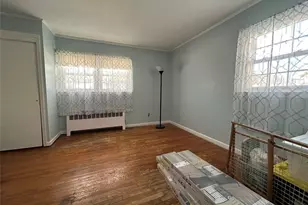 1123 Hyman Ave, Bay Shore, NY 11706 - Photo 14