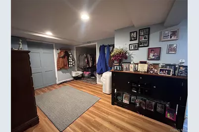 1123 Hyman Avenue, Bay Shore, NY 11706 - Photo 24