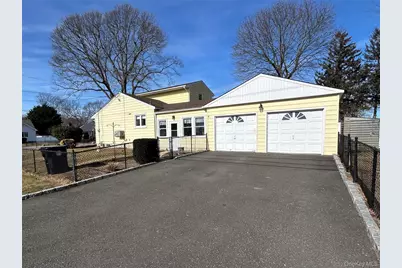 1123 Hyman Avenue, Bay Shore, NY 11706 - Photo 4
