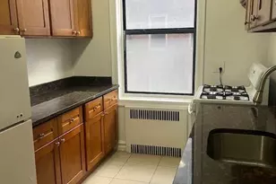 110-20 73rd Rd, Forest Hills, NY 11375 - Photo 6