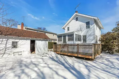 463 S 3rd Street, Lindenhurst, NY 11757 - Photo 20