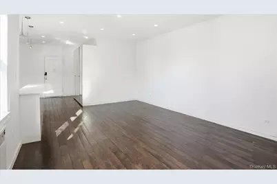 21 Barstow Road #6C, Great Neck, NY 11021 - Photo 10