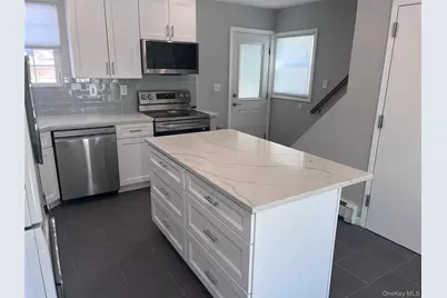 3 Birch Court E, East Farmingdale, NY 11735 - Photo 2