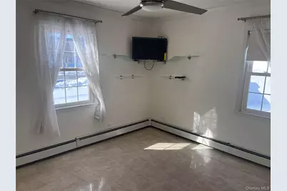 3 Birch Court E, East Farmingdale, NY 11735 - Photo 6