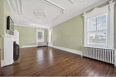 4 Parkview Terrace #1, Huntington, NY 11743 - Photo 10