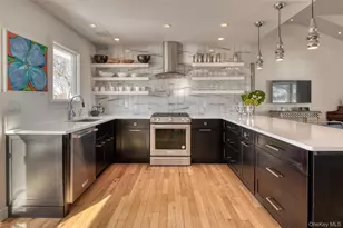 5845 E Bridge Ln NE, Cutchogue, NY 11935 - Photo 8