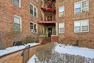 67-11 Yellowstone Blvd, Forest Hills, NY 11375 - Photo 14