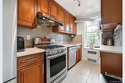 67-11 Yellowstone Boulevard #5B, Forest Hills, NY 11375 - Photo 8