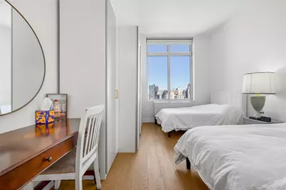 401 E 60th Street #25D, New York, NY 10022 - Photo 8