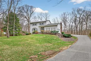 24 Pellbridge Dr, Hopewell Junction, NY 12533 - Photo 2