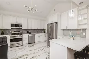 15 Center Dr, Syosset, NY 11791 - Photo 12