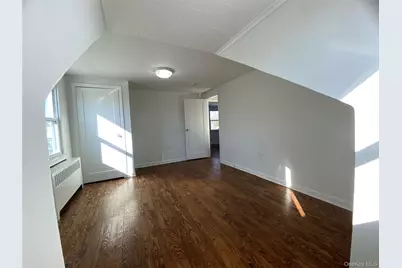 216 Raff Avenue, Mineola, NY 11501 - Photo 14