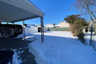 216 Raff Ave, Mineola, NY 11501 - Photo 20