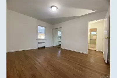 216 Raff Avenue, Mineola, NY 11501 - Photo 10