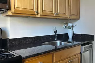 90 Bryant Ave, White Plains, NY 10605 - Photo 12