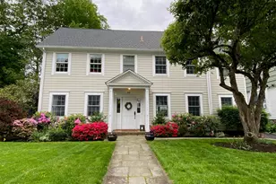 22 Ferncliff Rd, Scarsdale, NY 10583 - Photo 2