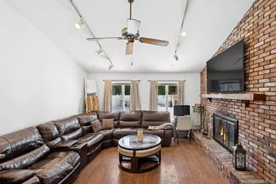 130 Oakview Avenue, Farmingdale, NY 11735 - Photo 8