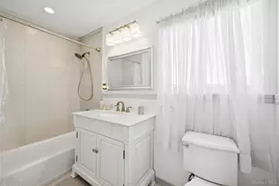 130 Oakview Ave, Farmingdale, NY 11735 - Photo 18