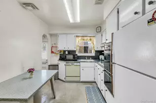 197 Emory Rd, Mineola, NY 11501 - Photo 12