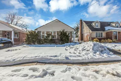 197 Emory Road, Mineola, NY 11501 - Photo 2