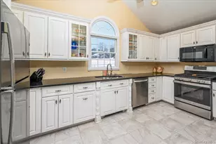 178 Washburns Ln, Stony Point, NY 10980 - Photo 6