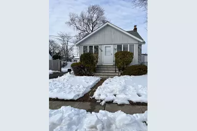 116 W Belle Terre Avenue, Lindenhurst, NY 11757 - Photo 1