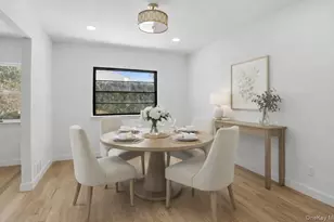 32 Rockland Dr, Jericho, NY 11753 - Photo 4