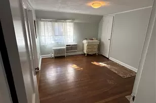 64 Maple Dr, Great Neck, NY 11021 - Photo 8