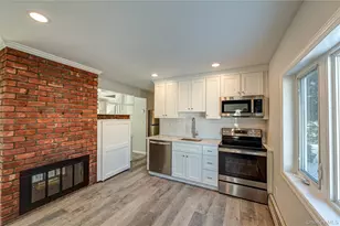 16 Sleepy Ln, Hicksville, NY 11801 - Photo 6