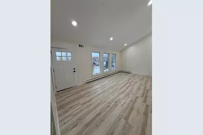 24 Kimberly Court, Calverton, NY 11933 - Photo 4