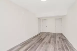 409 Warburton Ave, Yonkers, NY 10701 - Photo 8