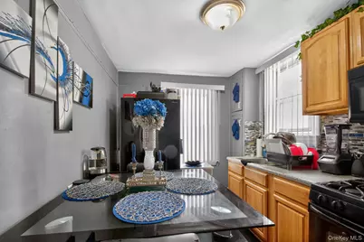 13715 231st Street, Springfield Gardens, NY 11413 - Photo 4