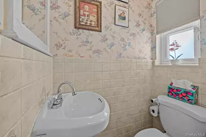 1115 Mace Avenue, Bronx, NY 10469 - Photo 10