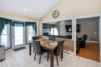 77 Van Buren Street, Port Jefferson Station, NY 11776 - Photo 20