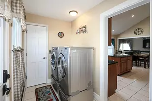 77 Van Buren St, Port Jefferson Station, NY 11776 - Photo 18