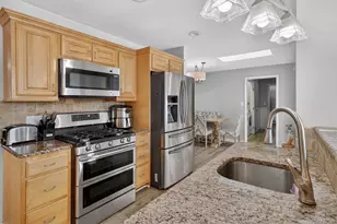 25 Beech St, Nanuet, NY 10954 - Photo 6