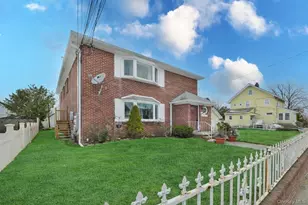 141-12 250th St, Rosedale, NY 11422 - Photo 2