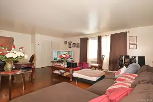 141-12 250th St, Rosedale, NY 11422 - Photo 14