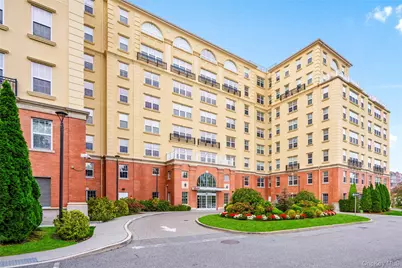 10 Byron Place #214, Larchmont, NY 10538 - Photo 12