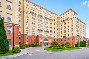 10 Byron Pl, Larchmont, NY 10538 - Photo 12