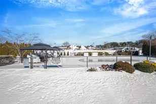 35 Chippendale Dr, Mount Sinai, NY 11766 - Photo 46