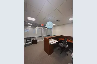 131-07 40th Rd #E27-E28, Flushing, NY 11354 - Photo 12