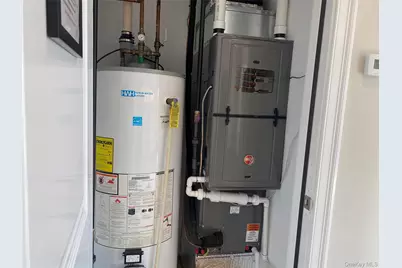 515 Jackson Avenue #10, Lindenhurst, NY 11757 - Photo 8