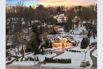 333 E Shore Road, Great Neck, NY 11023 - Photo 38