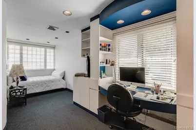 900 Kilmer Lane, Woodmere, NY 11581 - Photo 10